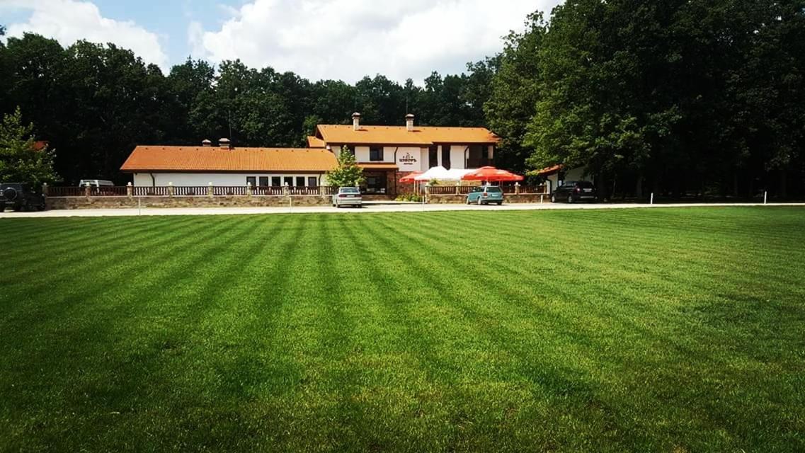 Izvor Hotel "Изворъ" Shipot ภายนอก รูปภาพ